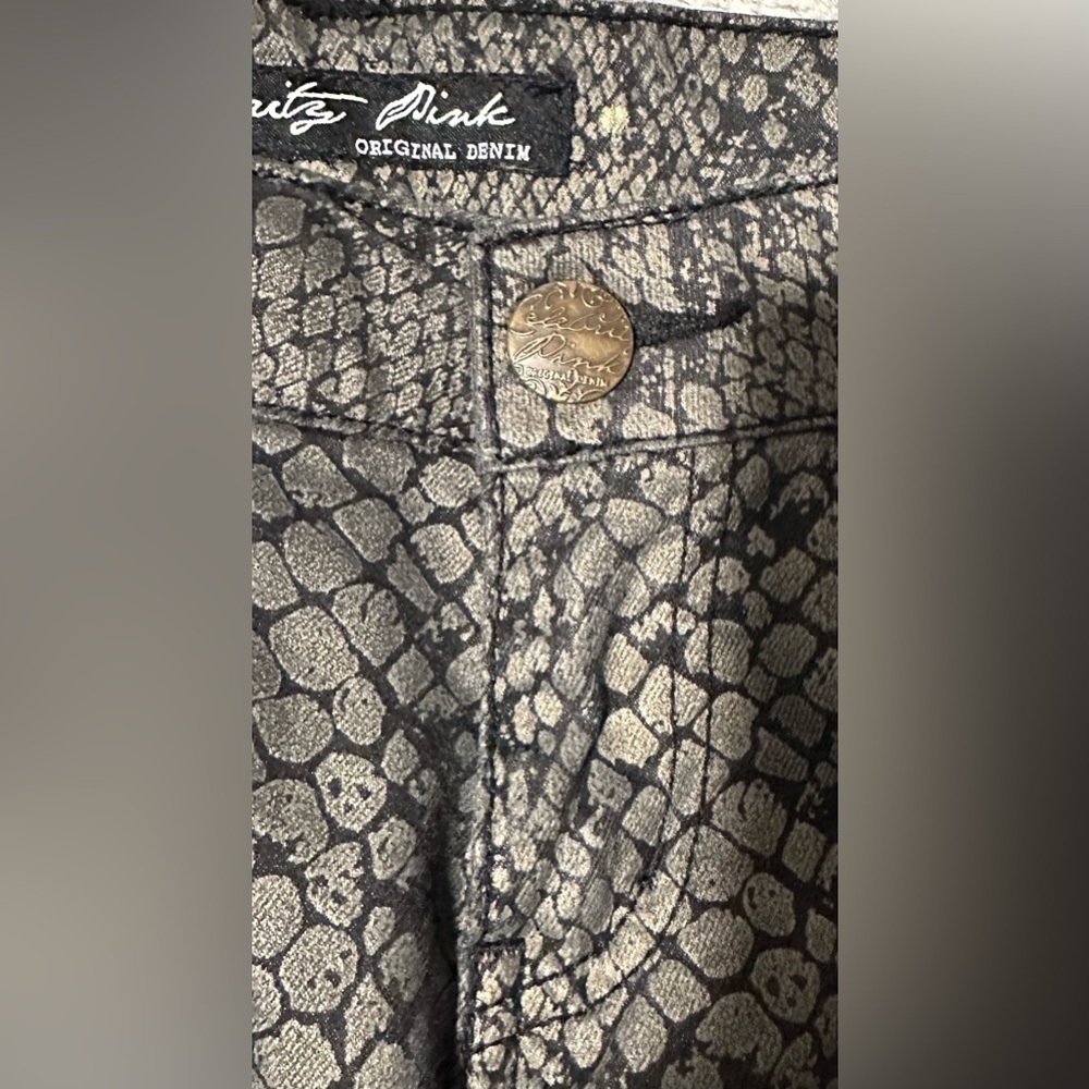 Celebrity Pink Junior’s Snake Print Skinny Leggings Jeggings Pants - Picture 14 of 16